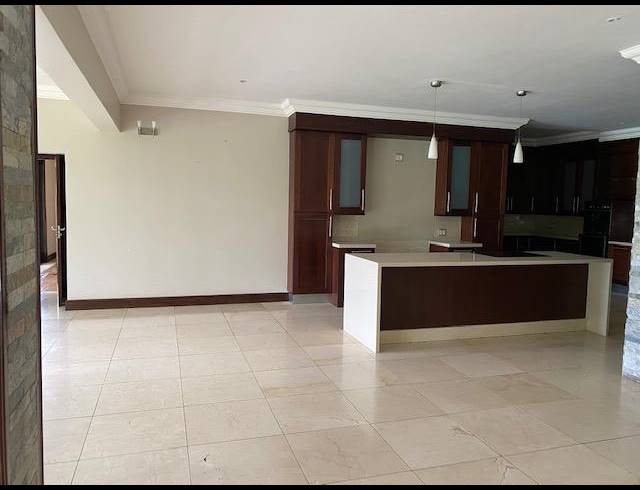 5 BEDROOM HOUSE FOR SALE IN SABLE HILLS